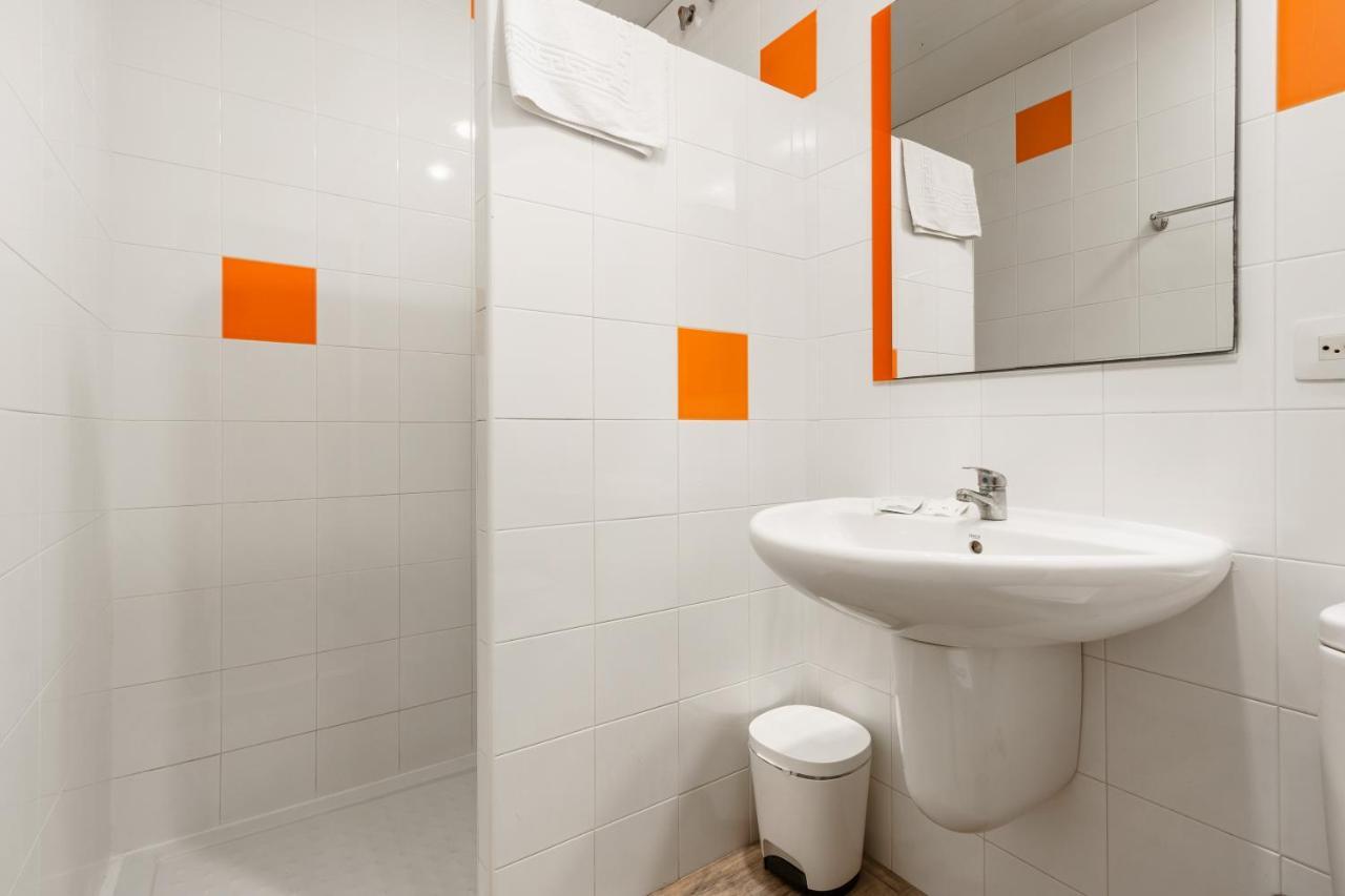Hostal La Marina Platja d'Aro Ngoại thất bức ảnh